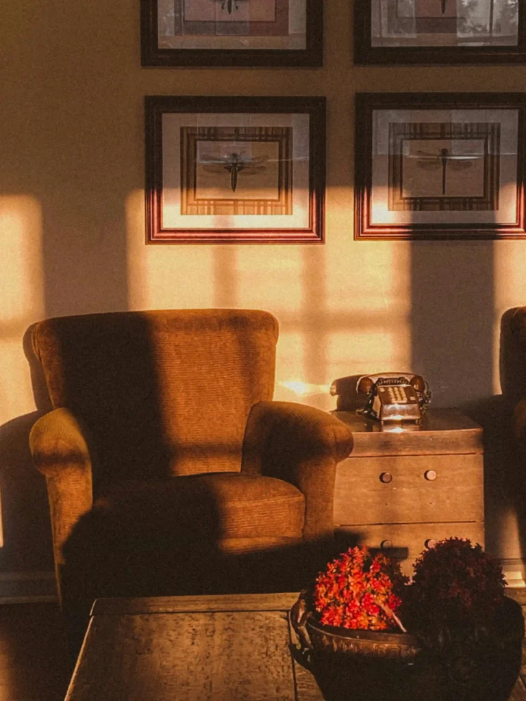 15 Amazing Fall Living Room Decor Pieces You’ll Fall In Love With This Autumn