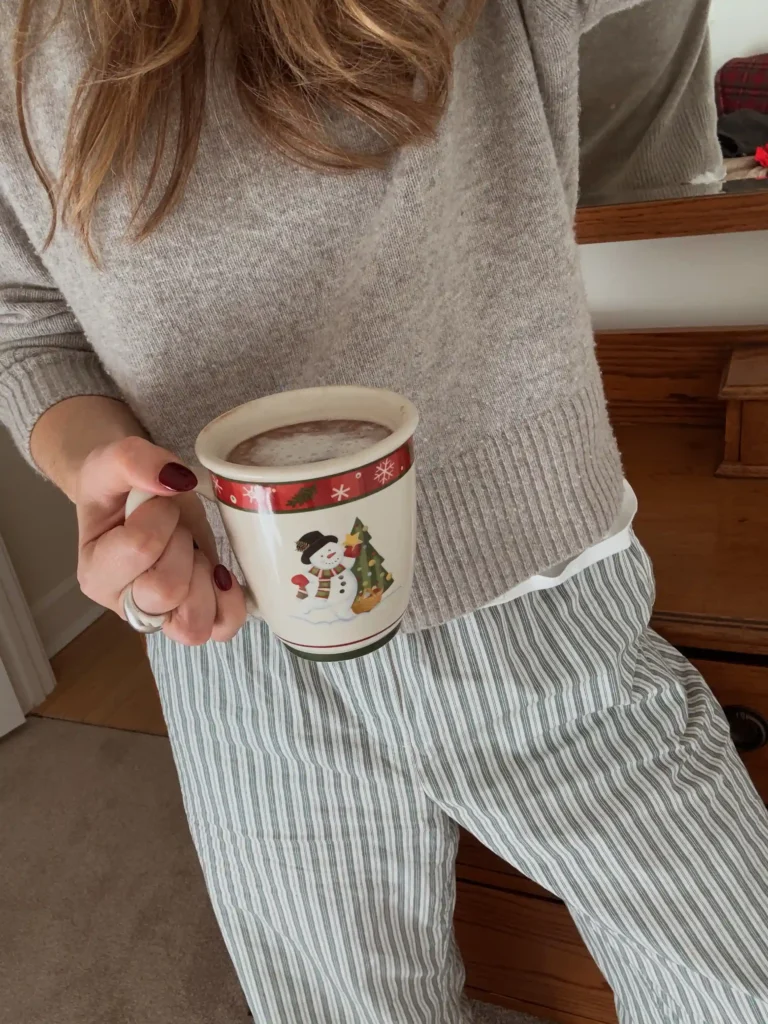 15 Cute Christmas Mugs to Cozy Up Your Holiday Mornings