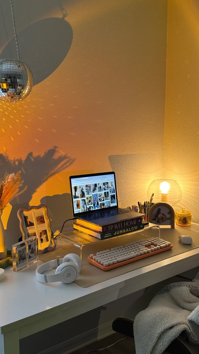 20 Cute Work From Home Desk Setup Ideas You’ll Want to Copy Immediately | Work From Home Office Interior Design