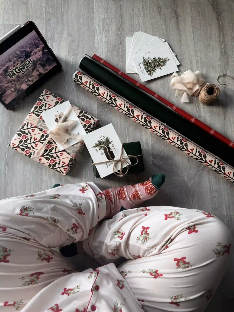 15 Insanely Cute Christmas Wrapping Paper Ideas Everyone Will Love